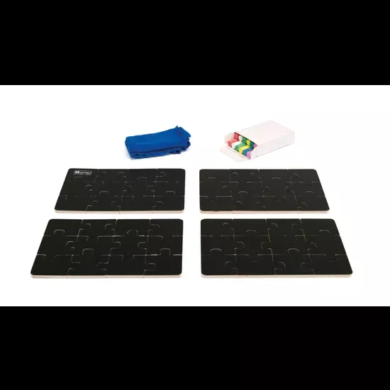 4 Puzzles - Blackboard Diorama